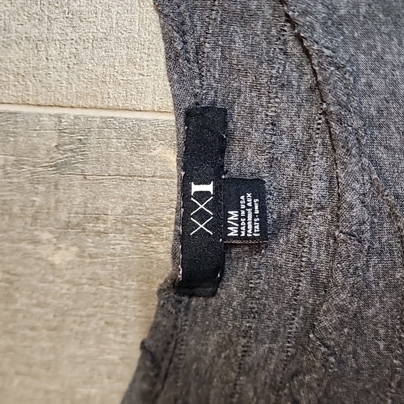 Forever 21 brand top - Picture 7 of 8